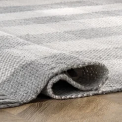 NuLOOM Ellis Hand Woven Farmhouse Plaid Fringe Area Rug -Adesso Store GUEST 3951a005 3641 4bdb a030 84ee5220b7b2