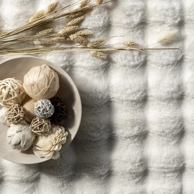 NuLOOM Jeni Solid Faux Rabbit Machine Washable Area Rug 7 NuLOOM Jeni Solid Faux Rabbit Machine Washable Area Rug - Image 5