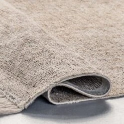 NuLOOM Rosia Traditional Persian Tasseled Area Rug -Adesso Store GUEST 72f6bcd1 e365 45f5 ae58 c366cf9ab817