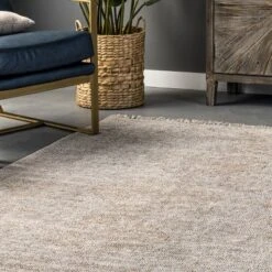 NuLOOM Rosia Traditional Persian Tasseled Area Rug -Adesso Store GUEST 79f4de02 1e42 4491 b83a 662a8a78847c