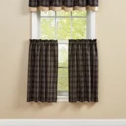 Park Designs Farmhouse Star Tiers 72" X 36"